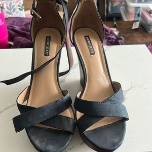Parker & Sky open toe wedges
